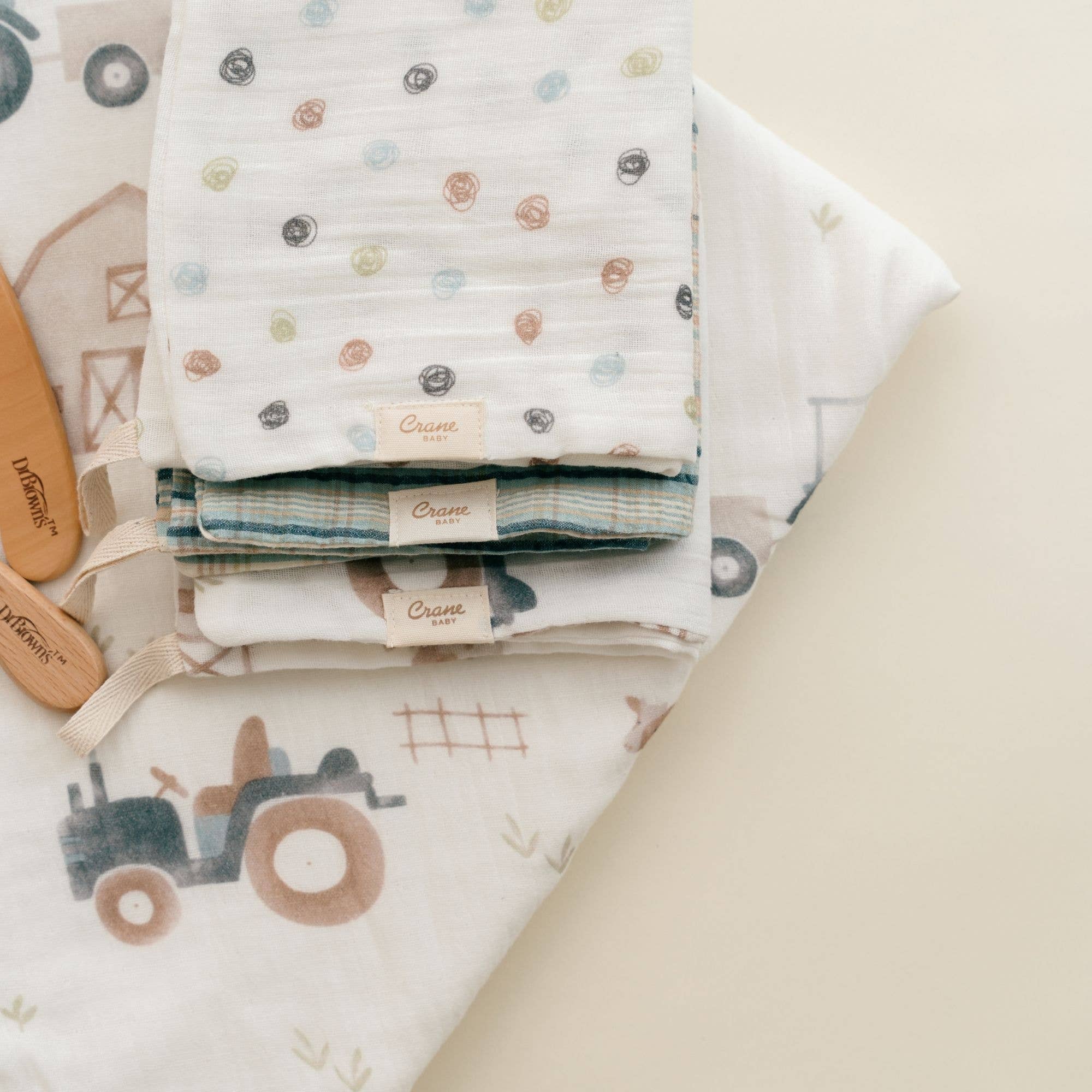 Charlie Farmhouse Tractor Hooded Towel/Wash Cloth Set