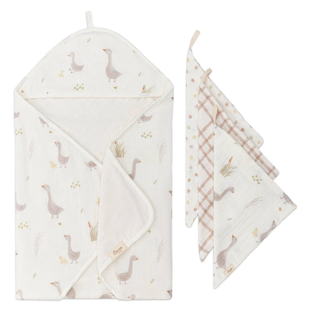 Charlie Farmhouse Goose Hooded Towel/Wash Cloth Set