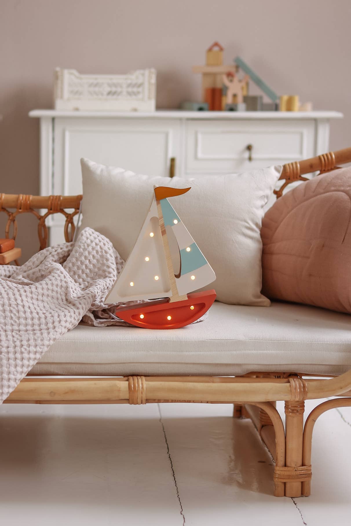Little Lights Mini Sailboat Lamp