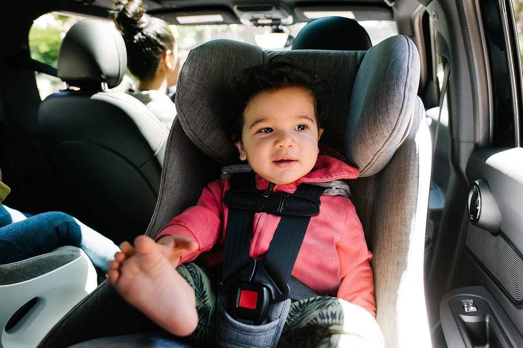 Clek Foonf Narrow Carseat- Local Pickup