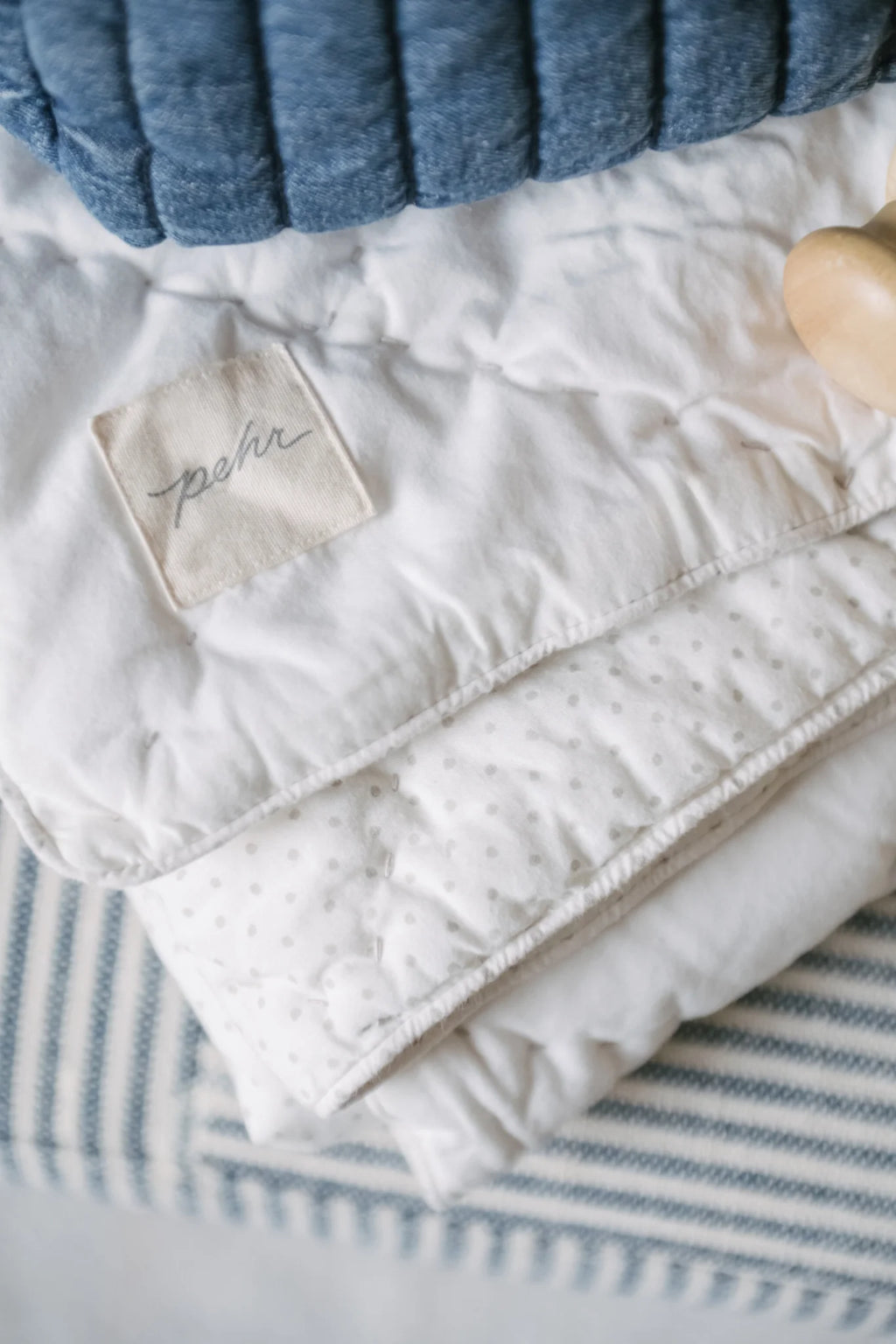 Pin Dot Blanket- Pebble