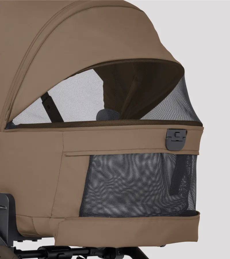 Silver Cross Breez Compact Bassinet - Local Pickup