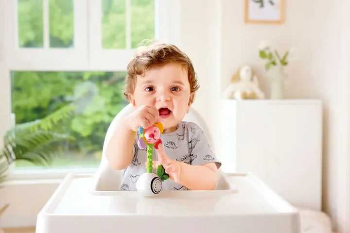 Shake 'n Sparkle Flower Rattle