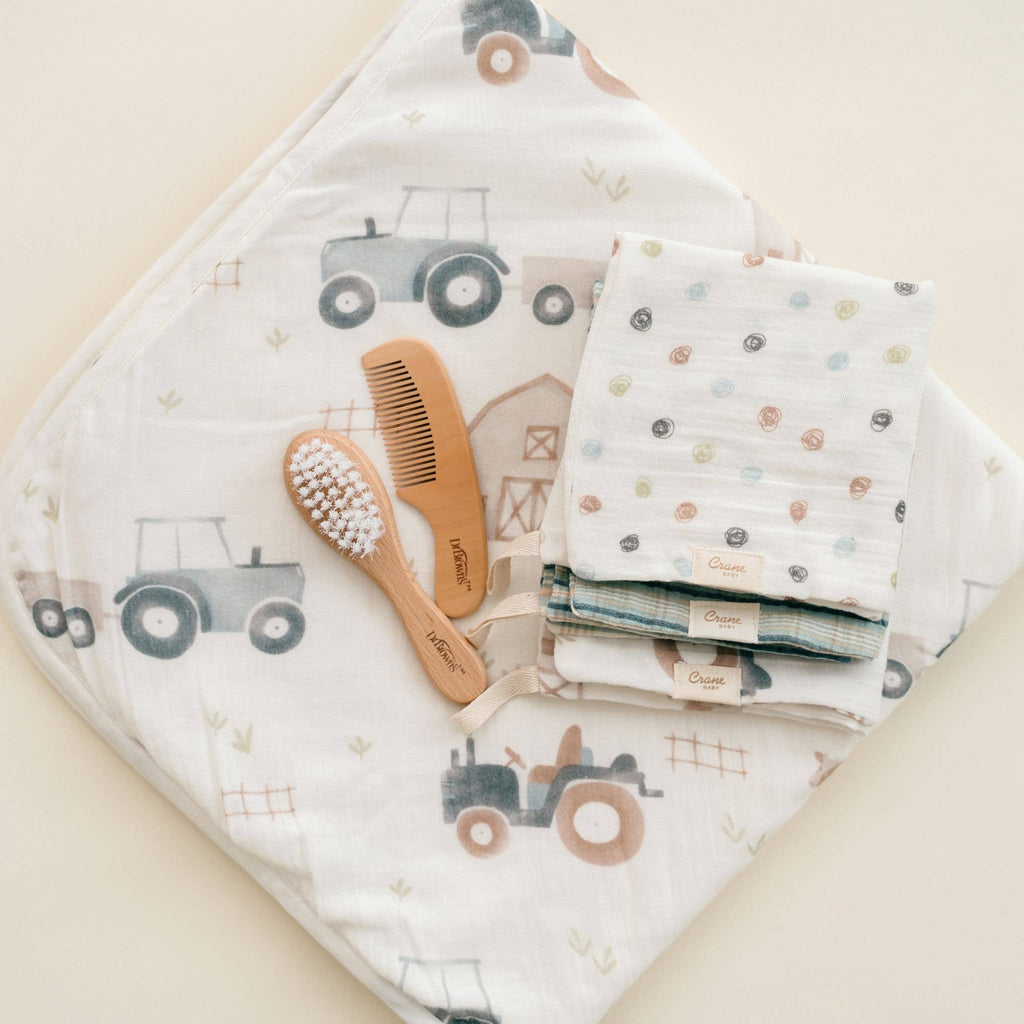 Charlie Farmhouse Tractor Hooded Towel/Wash Cloth Set