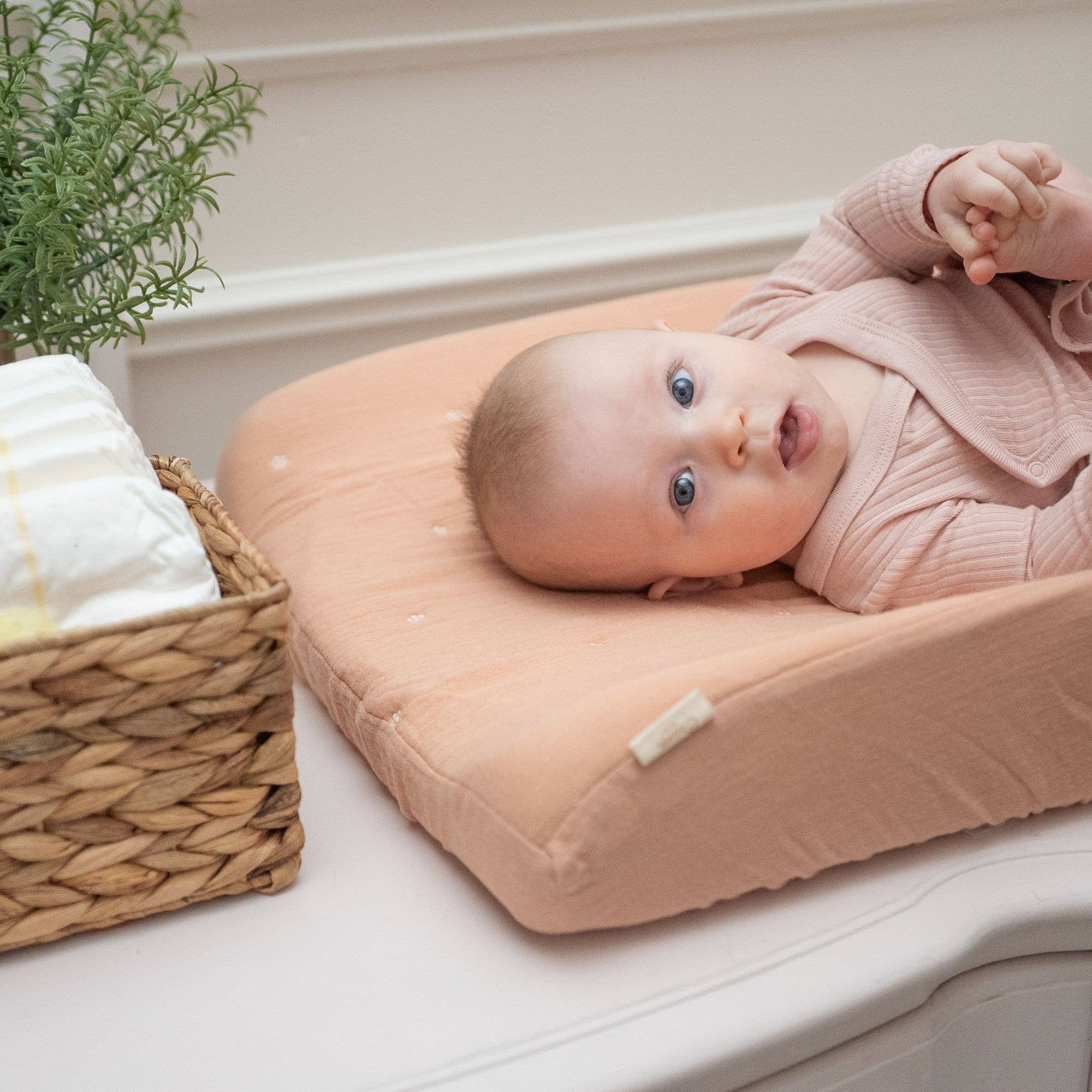 Violet Daisy Tuck Quilted Changing Pad Cover