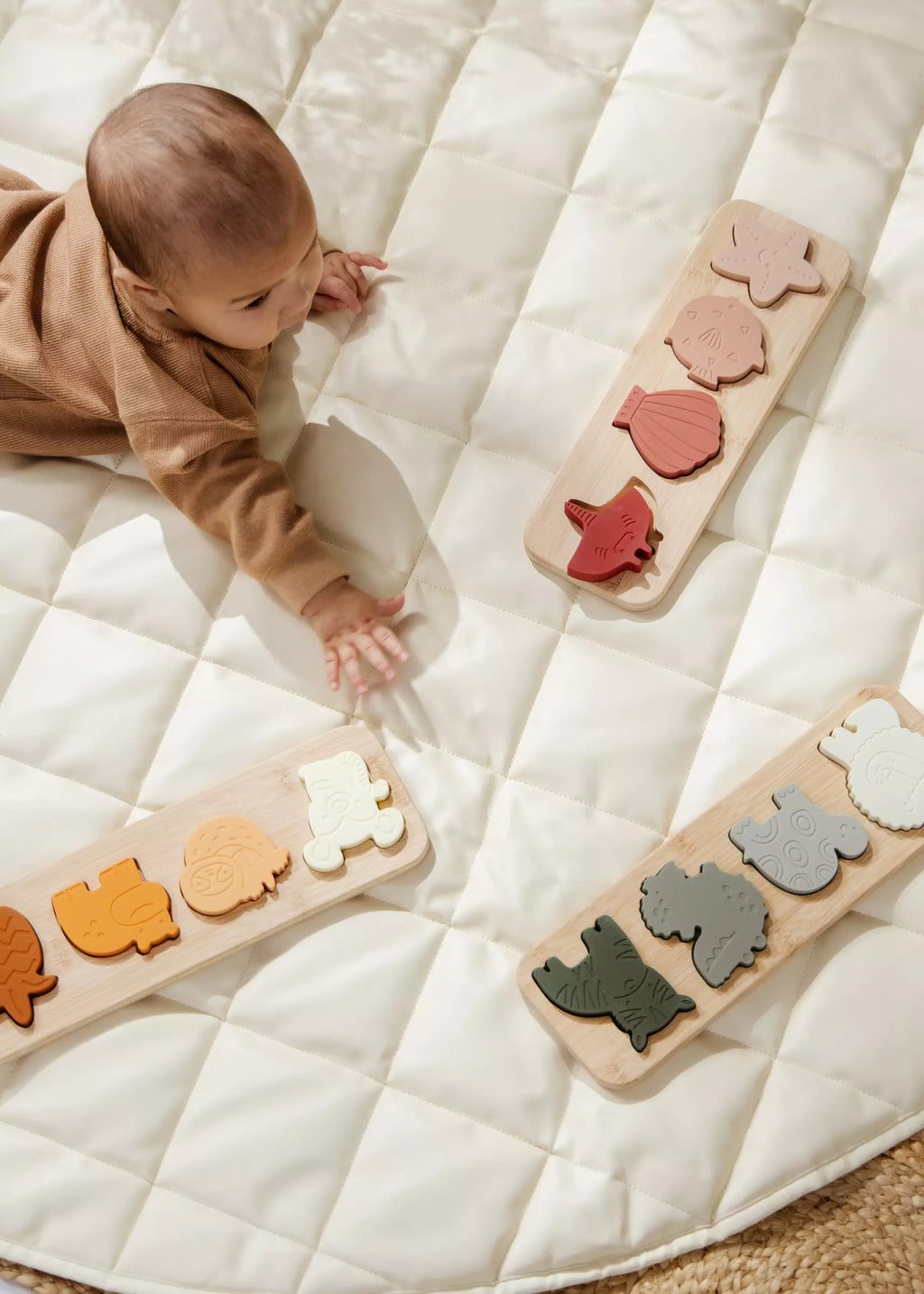 Silicone Puzzle on Wooden Plate- Savana