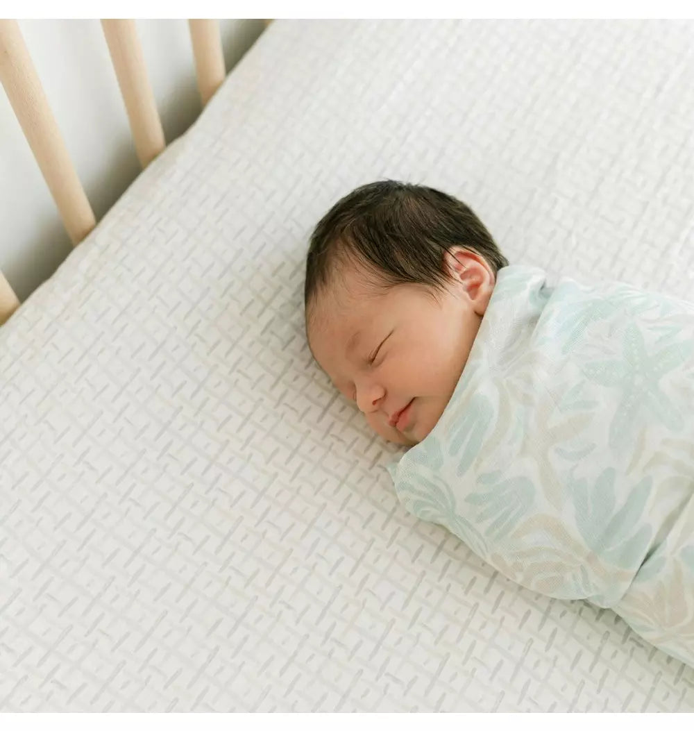 Cove Fitted Crib Sheet (Hashtag)