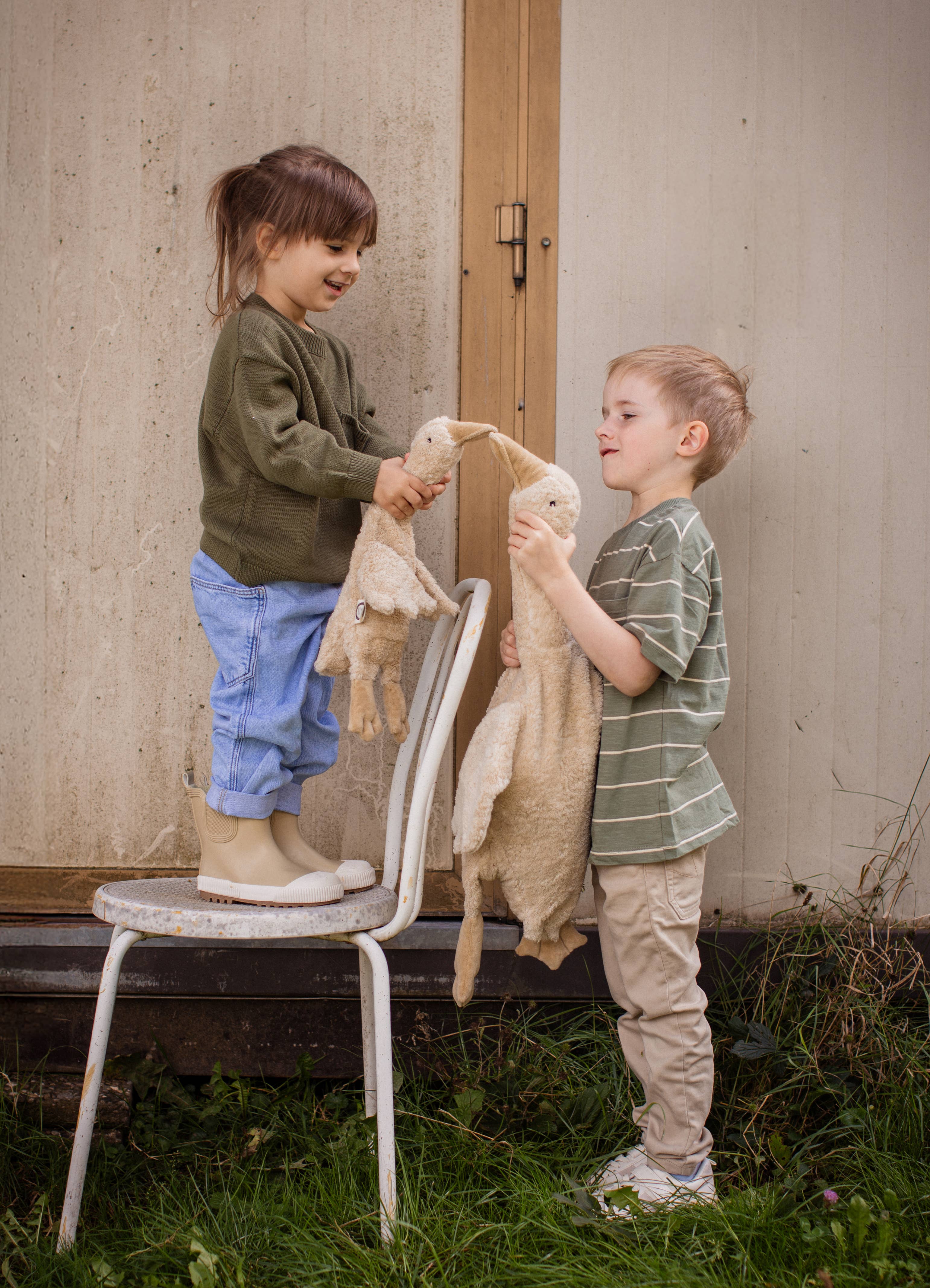 Cuddly animal Goose small | linen
