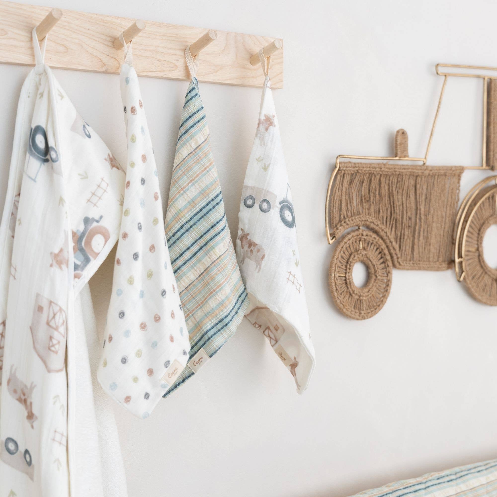 Charlie Farmhouse Tractor Hooded Towel/Wash Cloth Set