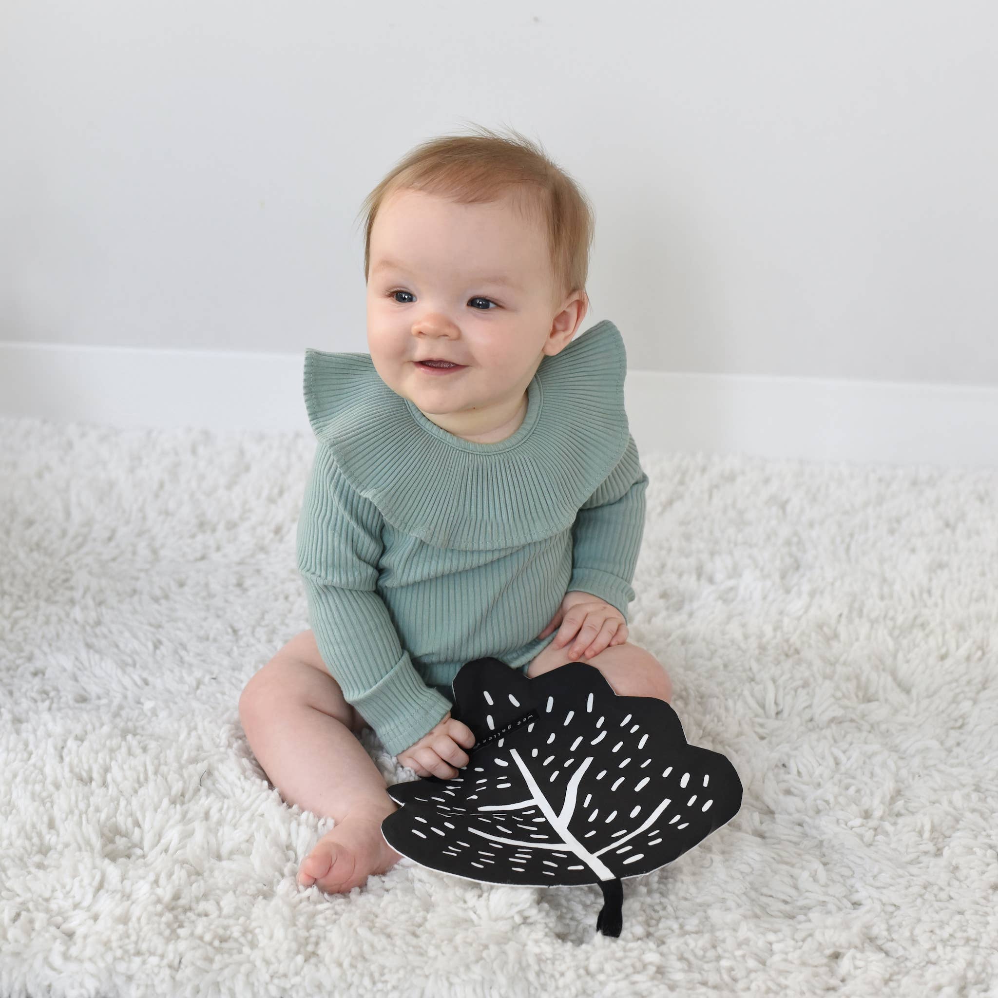Leaf Crinkle - Organic Fabric Baby Crinkle Paper Toy