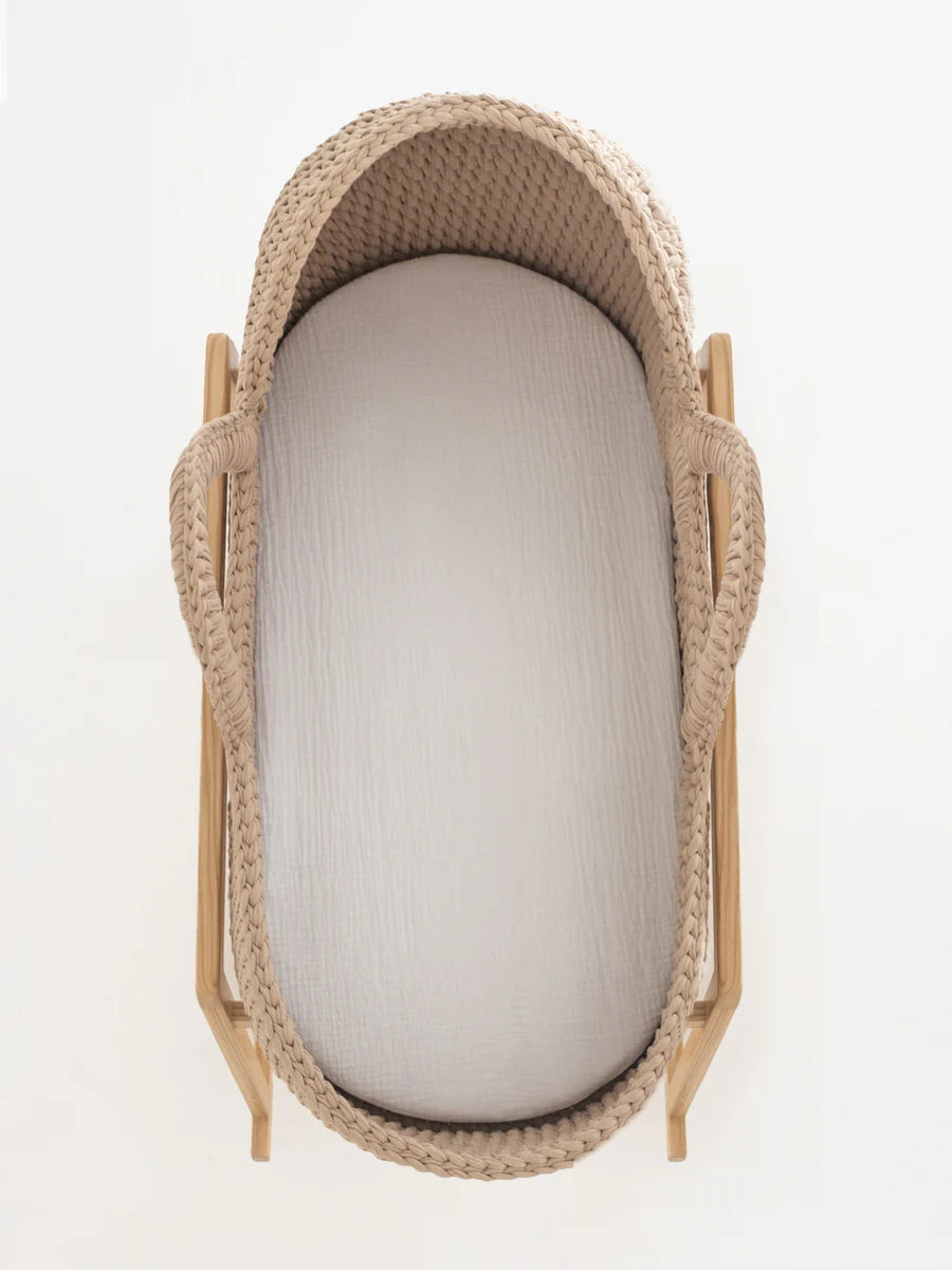 Standard Moses Basket with Round Hood